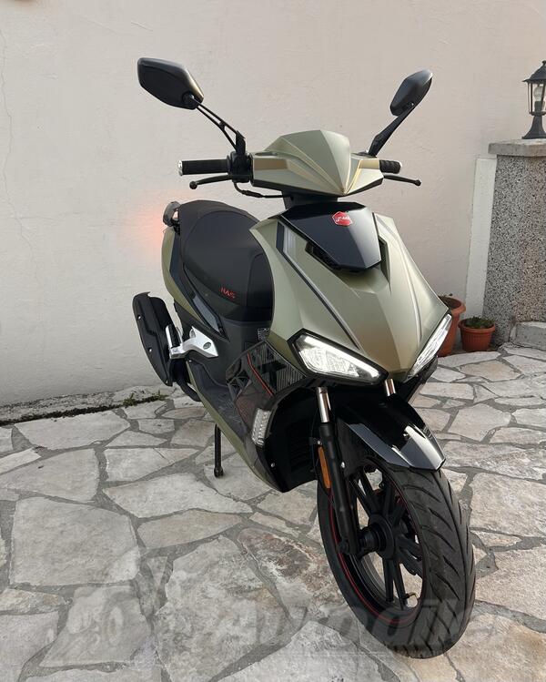 NAS - Mustang 125