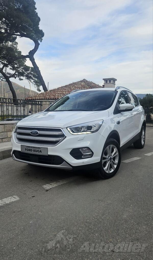 Ford - Kuga - 2.0 4x4