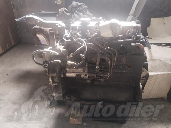 Motor za