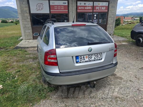 Škoda - Octavia - 1 9