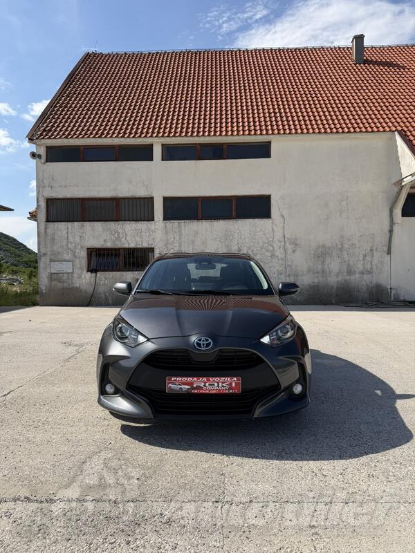 Toyota - Yaris - 1.5 HYBRID -AUTOMATIK