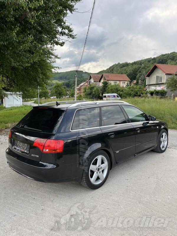 Audi - A4 - 2.0 103 kw