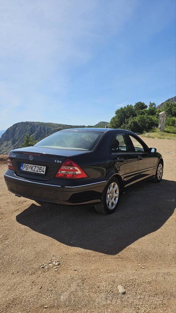 Mercedes Benz - C 220 - C220
