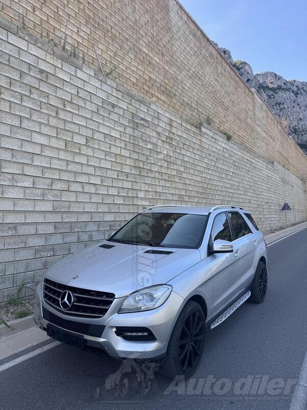 Mercedes Benz - ML 350 - 350