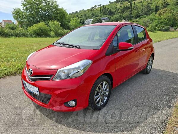 Toyota - Yaris - 1.0
