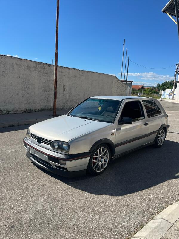 Volkswagen - Golf 3 - 2.0