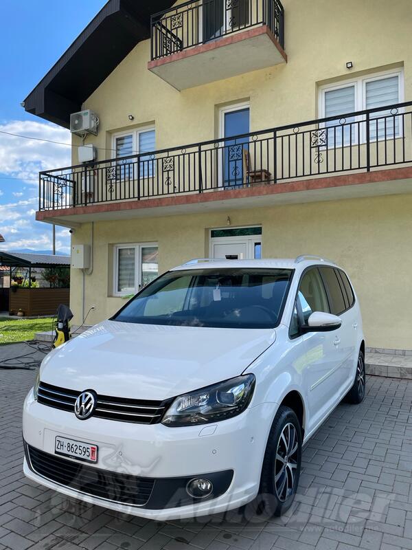 Volkswagen - Touran - 2.0 TDI