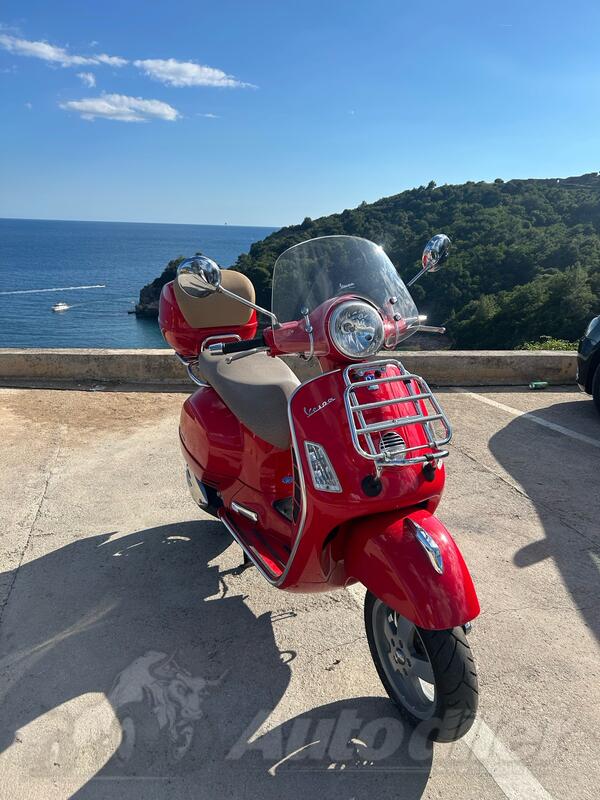 Piaggio - Vespa GTS 250IE