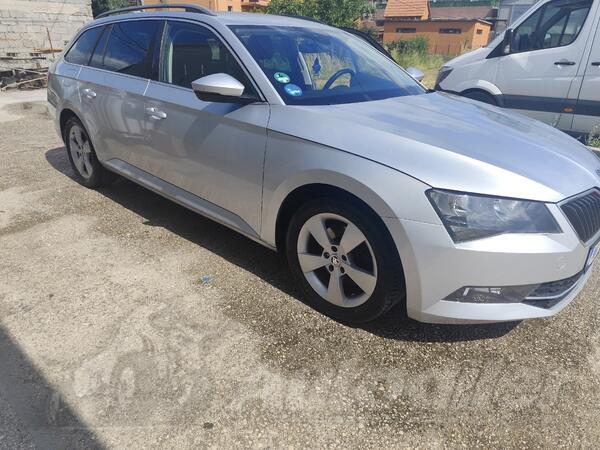 Škoda - Superb - tdi 88kw