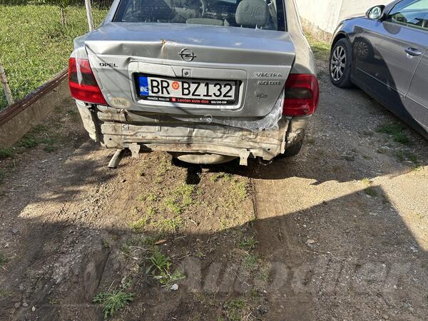 Opel - Vectra - 2.0