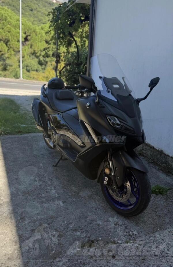 Yamaha - T max
