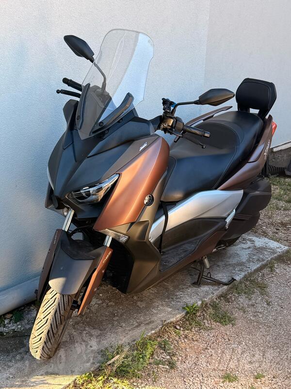 Yamaha - X MAX