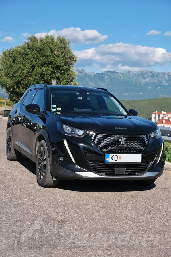 Peugeot - 2008 - 1.5HDI ALLURE