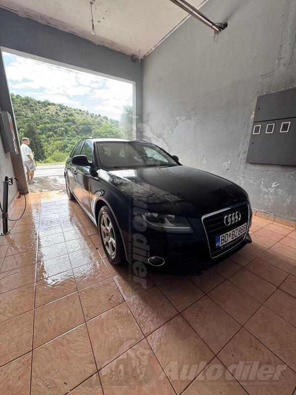 Audi - A4 - 2.0 103 kw