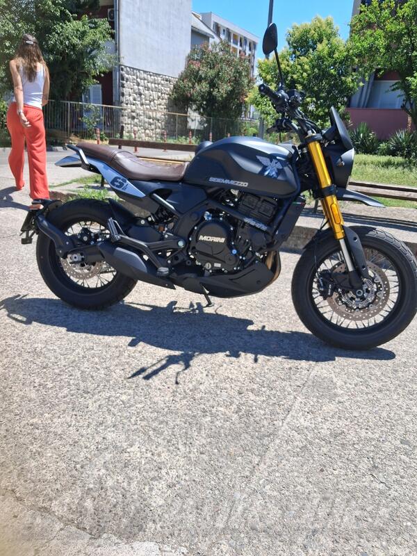 Moto Morini - seizmezzo 650
