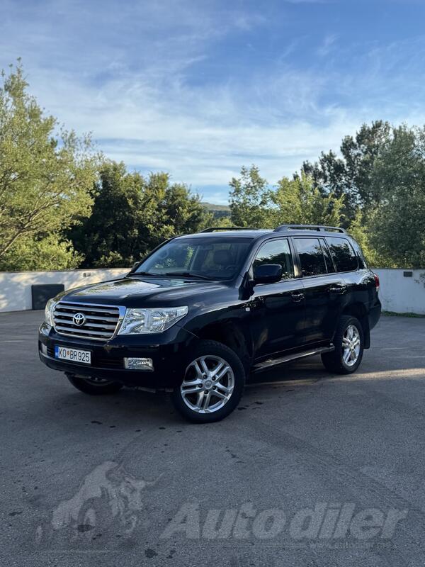 Toyota - Land Cruiser - V8