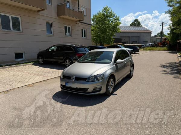 Volkswagen - Golf 7 - 2.0 Tdi DSG