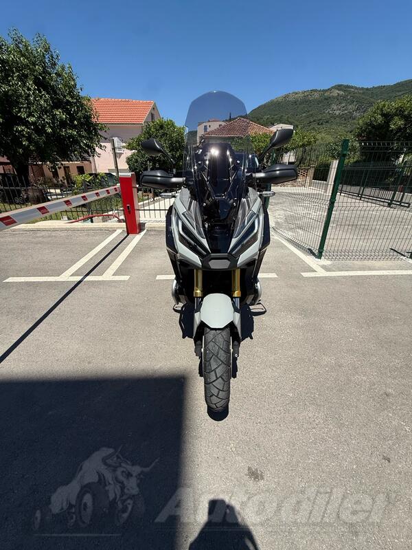 Honda - X-ADV 750