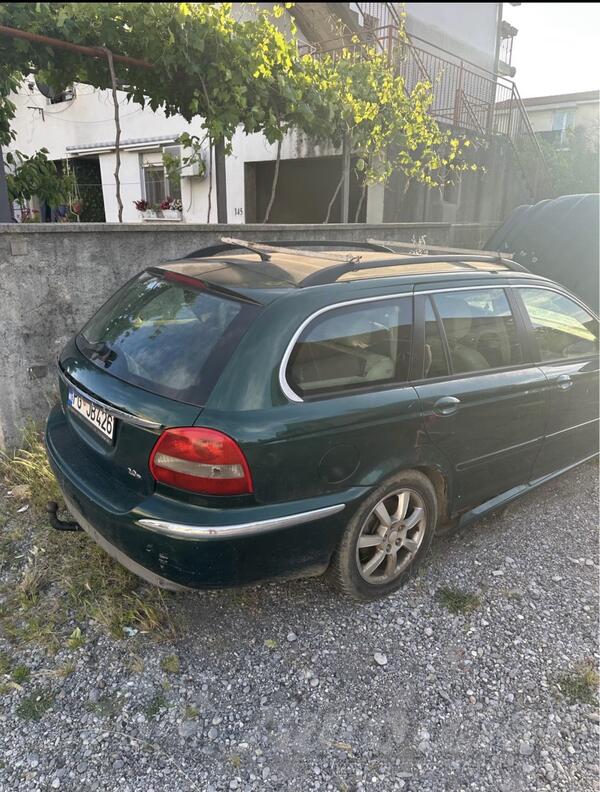 U djelovima Jaguar - X-Type 2.0
