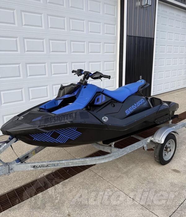 Sea-Doo - Spark Trixx