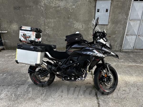 Benelli - TRK 502X