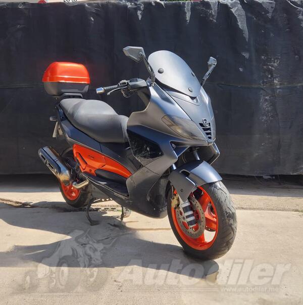 Gilera - Nexus