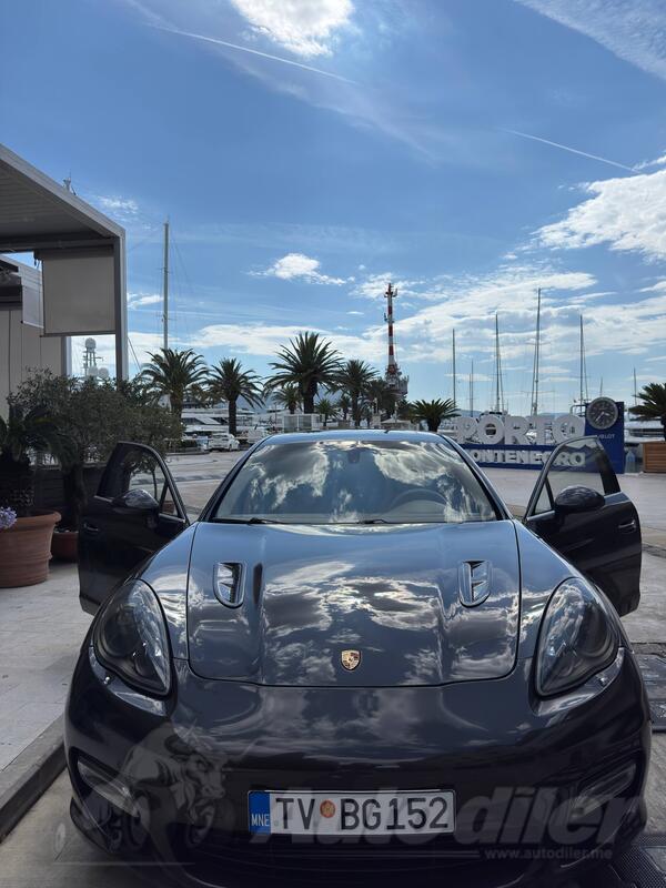Porsche - Panamera - 4.8 Turbo