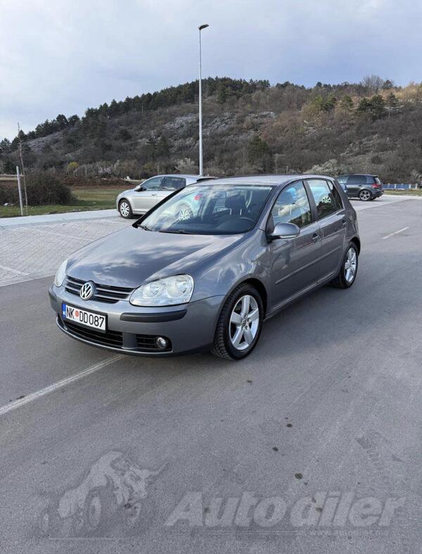 Volkswagen - Golf 5 - 1.9 TDI