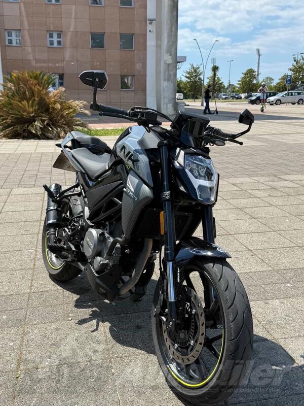 CFMoto - nk 300