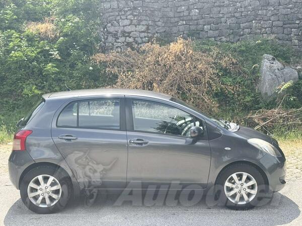 Toyota - Yaris - 1.3