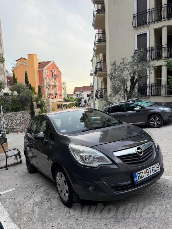 Opel - Meriva - 1.3 benzin