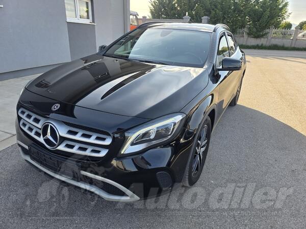 Mercedes Benz - GLA 200 - AMG