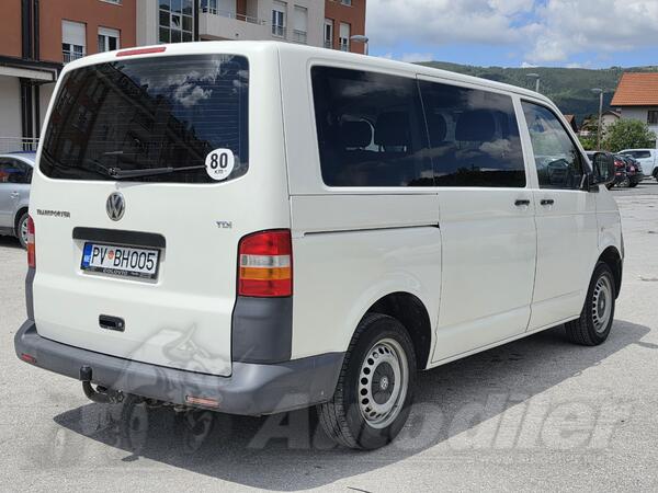 Volkswagen - CARAVELA T5