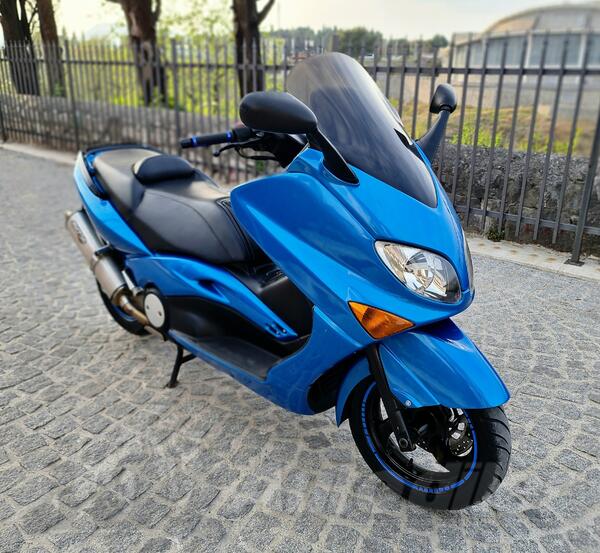 Yamaha - Tmax 500
