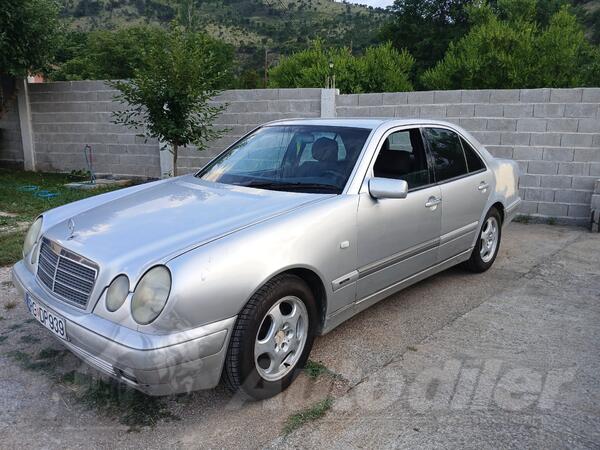Mercedes Benz - E 200 - 2.2 cdi