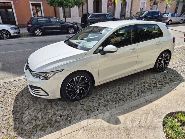Volkswagen - Golf 8 - tdi