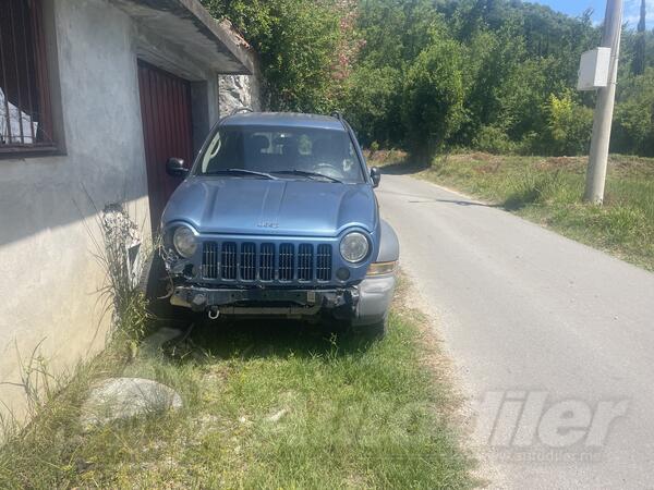 Jeep - Liberty - 2.8