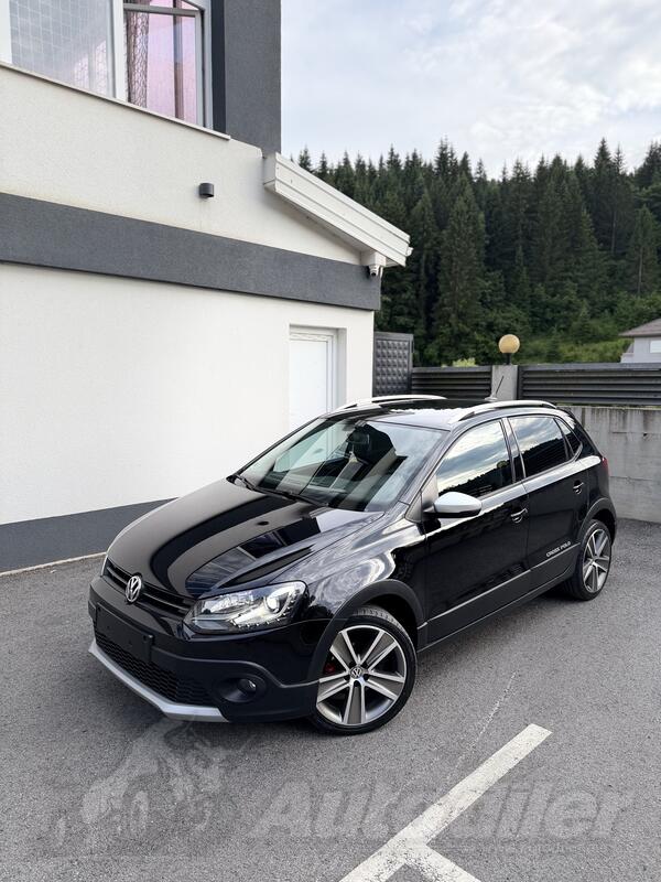 Volkswagen - Polo Cross - 1,6