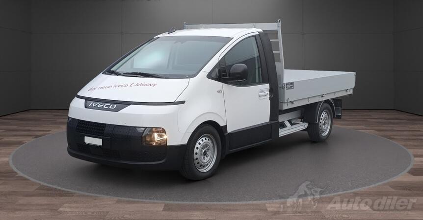 Iveco - Transporter / Novi / e-Moovy / 35F16E kamion s ravnom platformom < 3.5t / LA2667