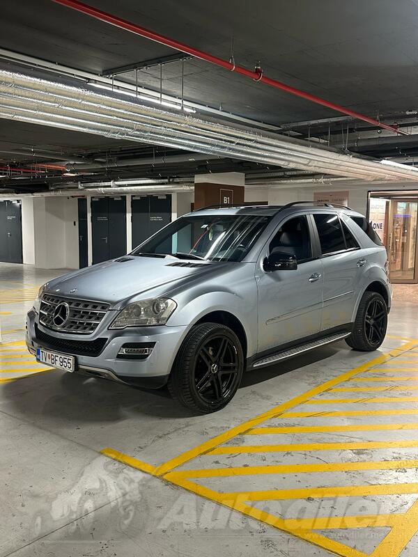Mercedes Benz - ML 350 - 3.5benz AMG