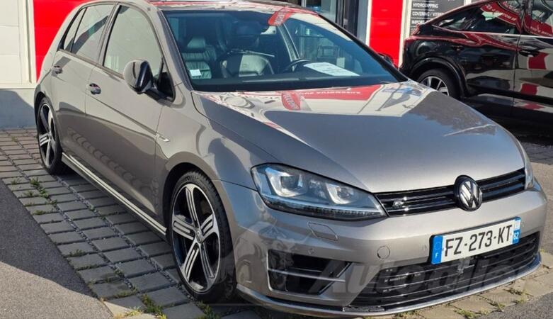 Volkswagen - Golf 7 - 2.0 TSI 300 KS