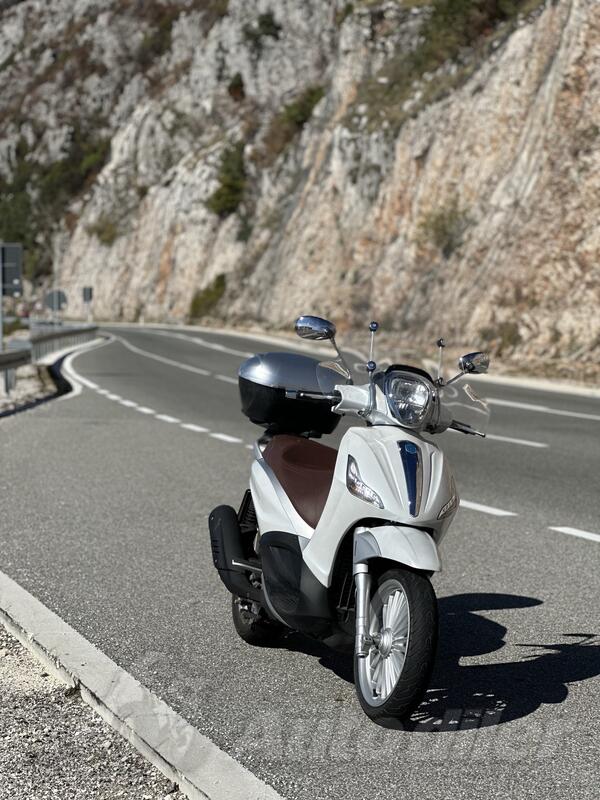 Piaggio - Beverly 300