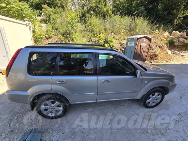 Nissan - X-Trail - 2.2 DCI