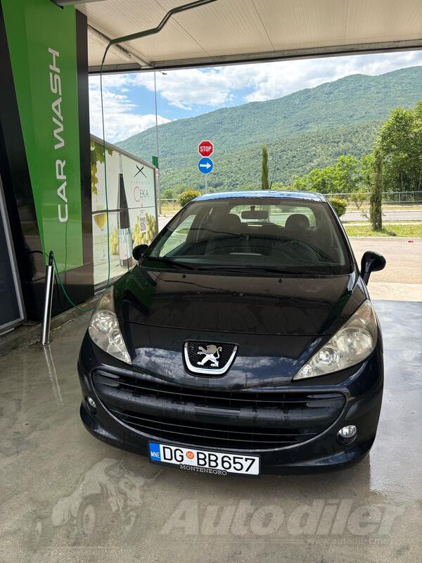 Peugeot - 207 - 1.6 HDI
