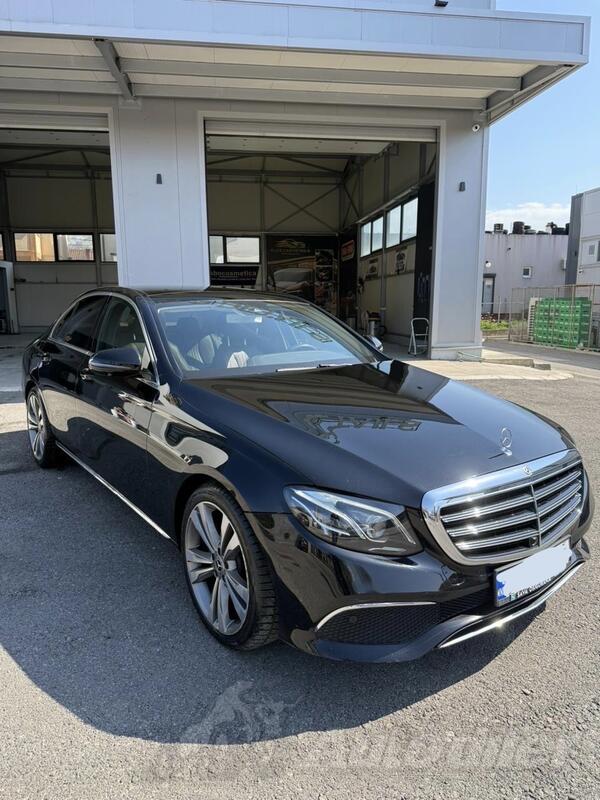 Mercedes Benz - E 220 - Mercedes E220