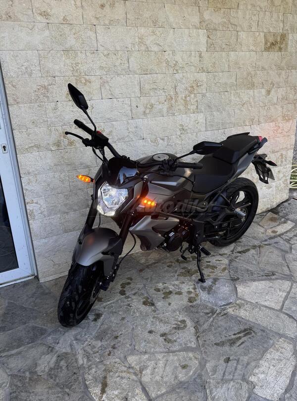 Benelli - Bn 125