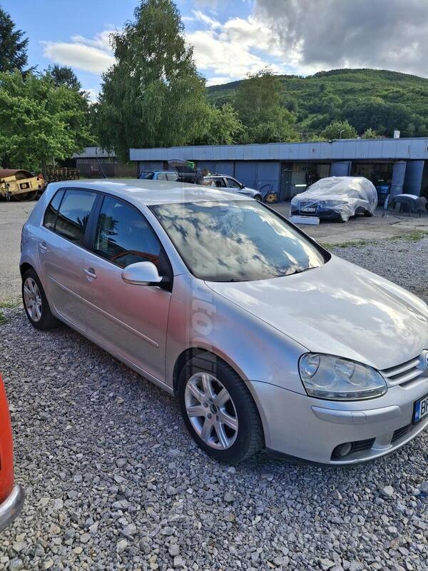 Volkswagen - Golf 5 - 1.9