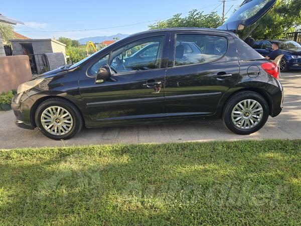 Peugeot - 207 - 1,6 Hdi