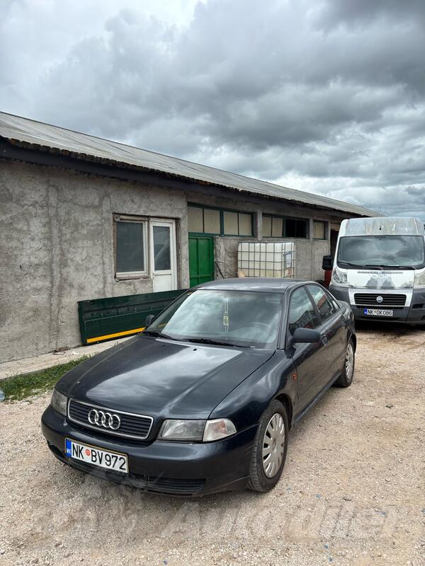 Audi - A4 - 1.8 benzin+plin