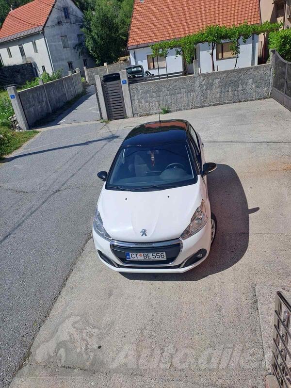 Peugeot - 208 - 1.6 hdi 55kw